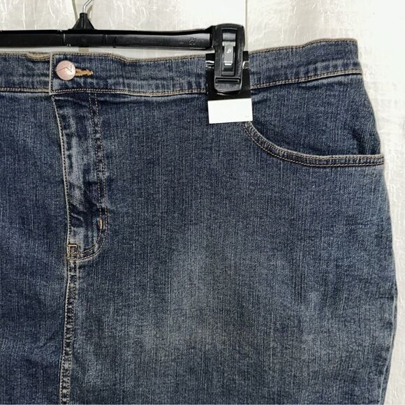 venezia x LB 22 Dark Blue Wash Five Pocket Stretch Denim Pencil Skirt - Picture 5 of 13